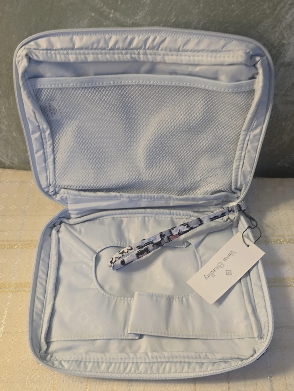 Vera Bradley Lisbon Medallion Wipes/Cosmetic Pouch Wristlet New
